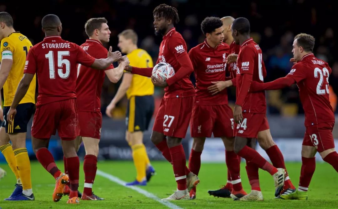 Yabo Sports-菲尼克斯太阳迎足总杯关键赛，今晨远射贴柱，更衣室稳定，更衣室氛围转暖-Yabo Sports